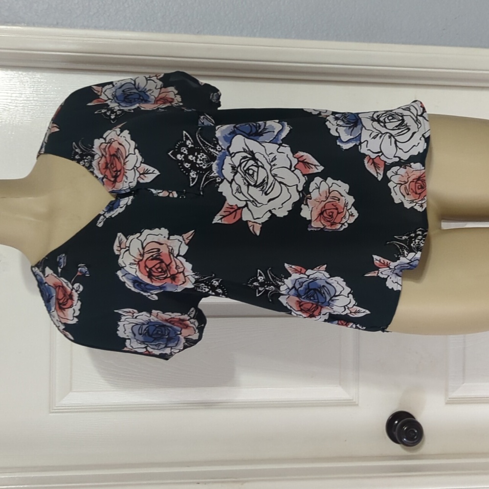 Maurices Medium Blouse